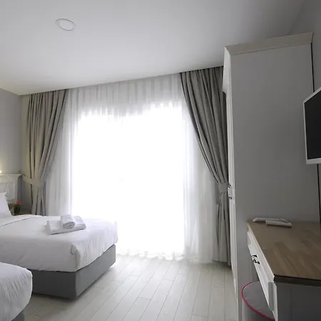 Lejlighedshotel Ada 4*